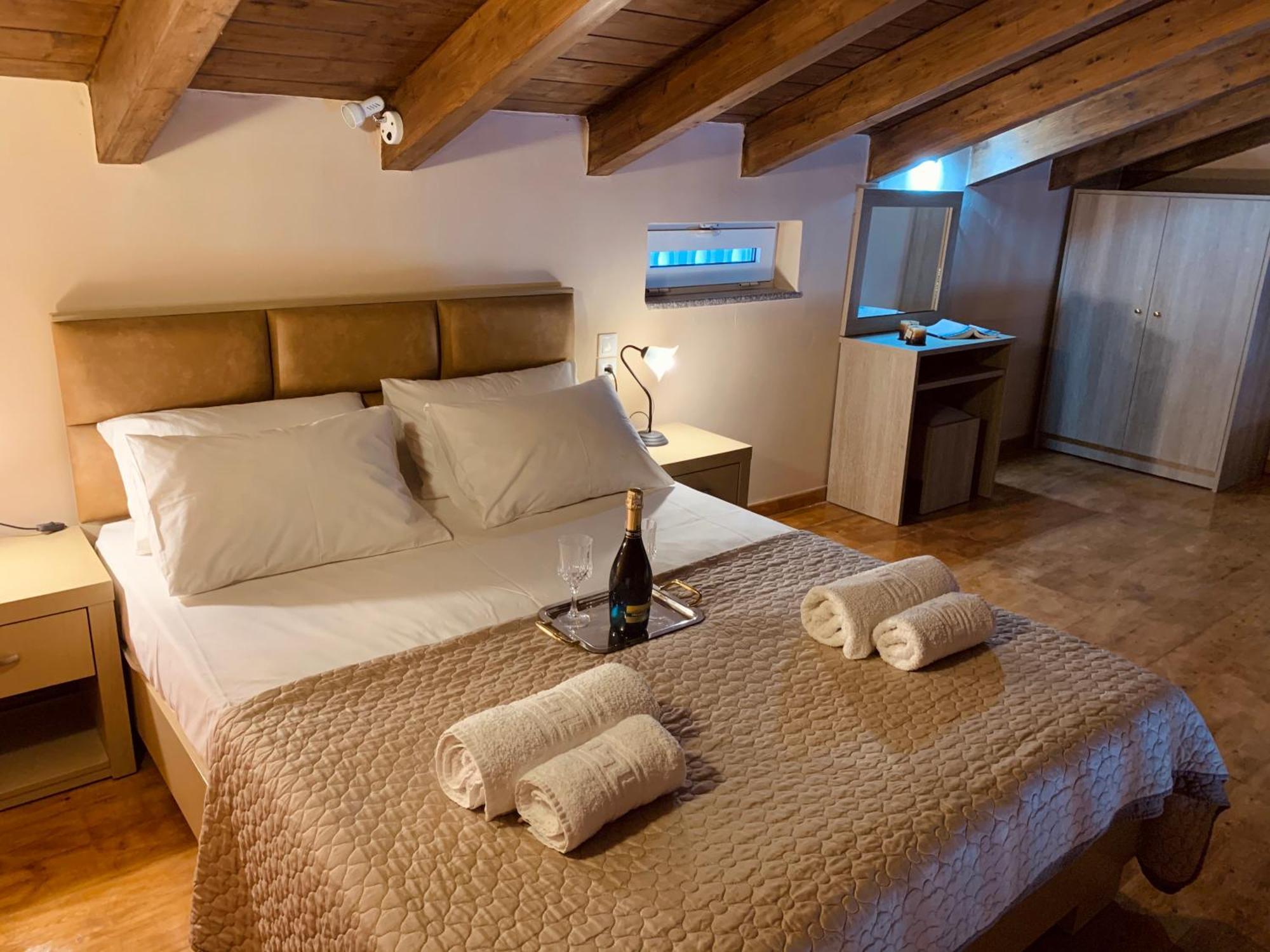 Alkionis Pool View Apartments Lefkáda Rom bilde
