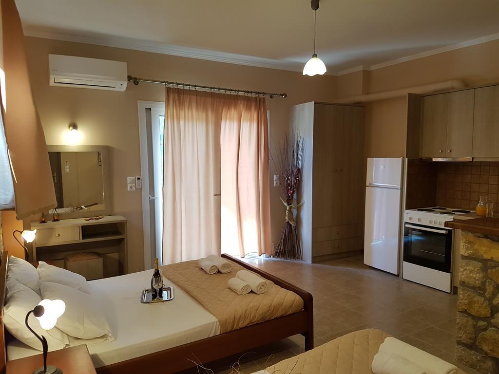 Alkionis Pool View Apartments Lefkáda Eksteriør bilde