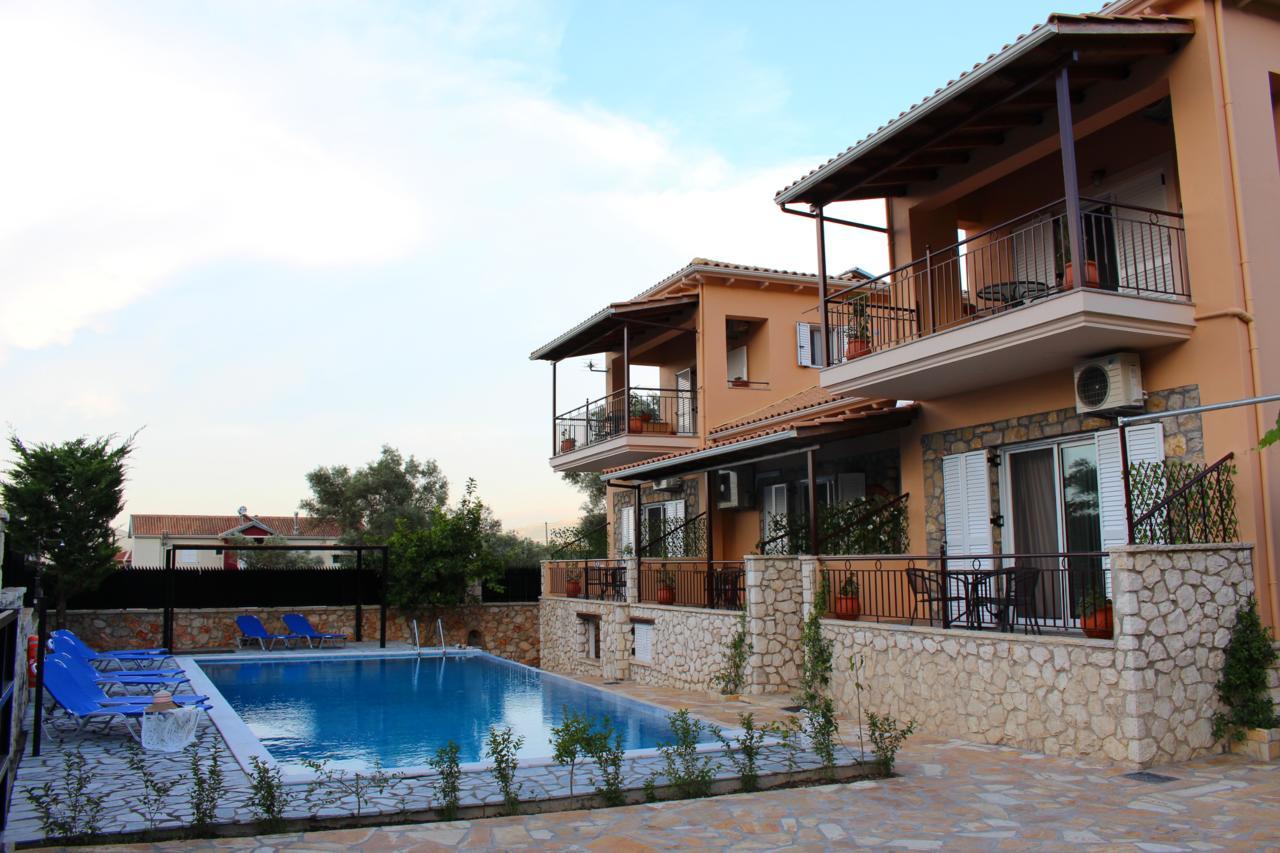 Alkionis Pool View Apartments Lefkáda Eksteriør bilde